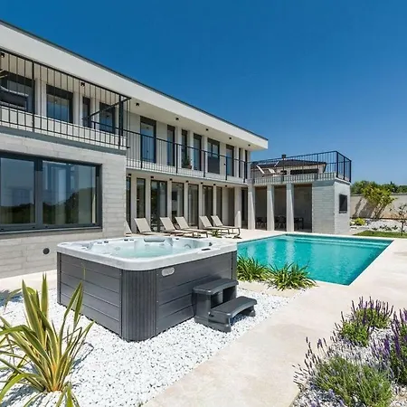 Kathrin Istria Villa
